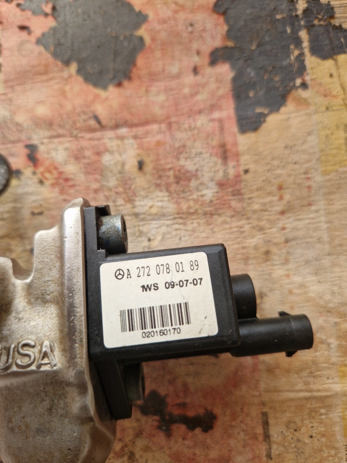 Bosch brandstofdrukregelaar A2720780189, Ophalen of Verzenden, Gebruikt, Mercedes-Benz, Motorkap