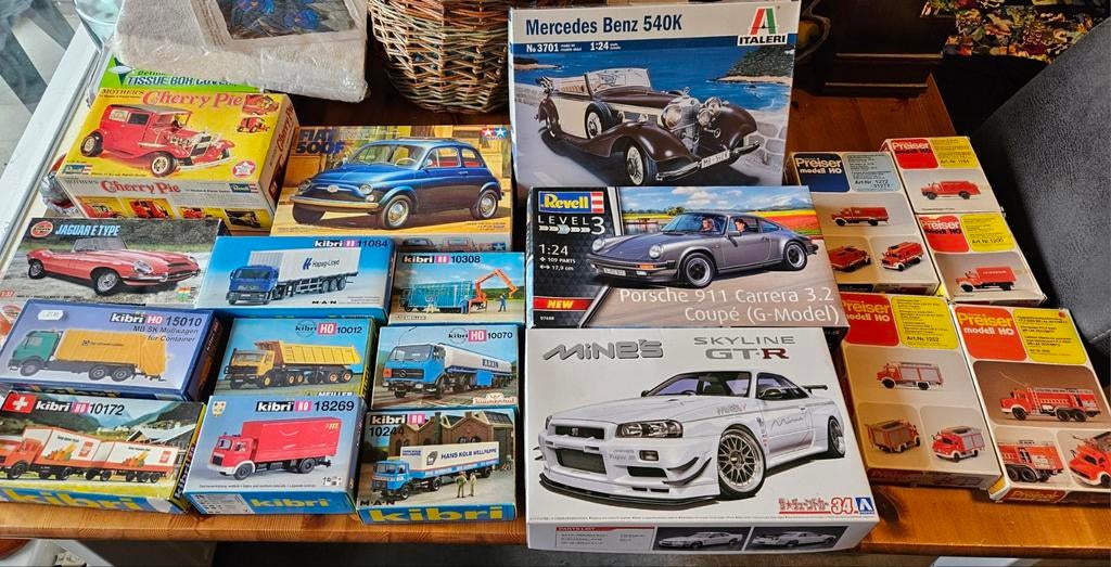 20x Ongebouwde Auto & Vrachtwagen Modelbouw Dozen, Ophalen of Verzenden, Nieuw, 1:50 of kleiner, Auto