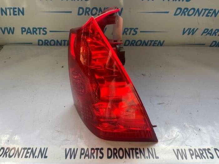 Achterlicht rechts van een Peugeot 307, Gebruikt, -, Verzenden, -
