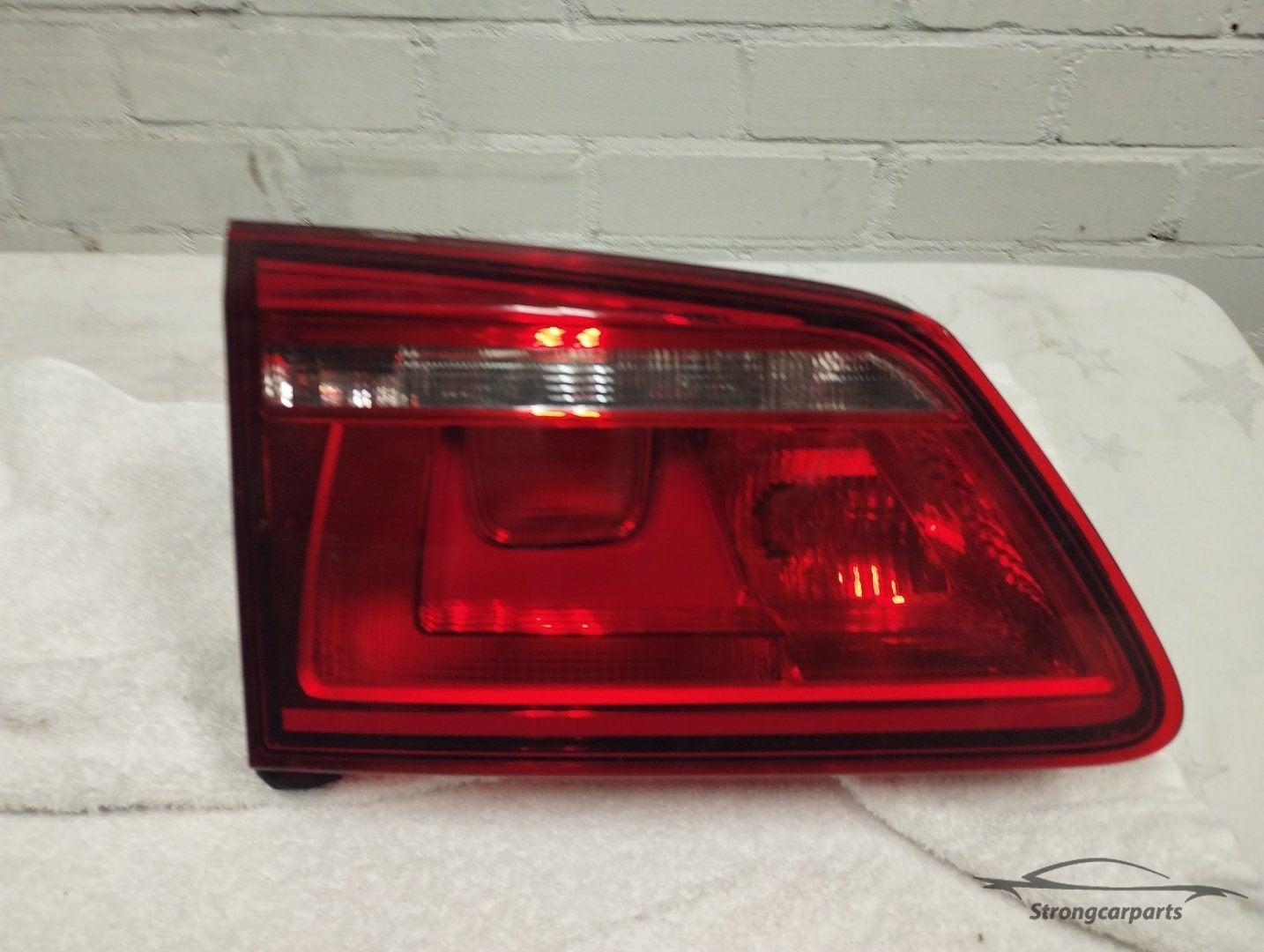 Achterlicht volkswagen Golf SportsVan links binnen 510945093, Auto-onderdelen, Verlichting, Gebruikt, -, Volkswagen, -