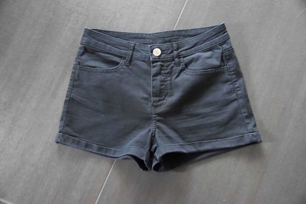 Zwarte short van Divided, Divided, Kort, Zwart, Ophalen of Verzenden