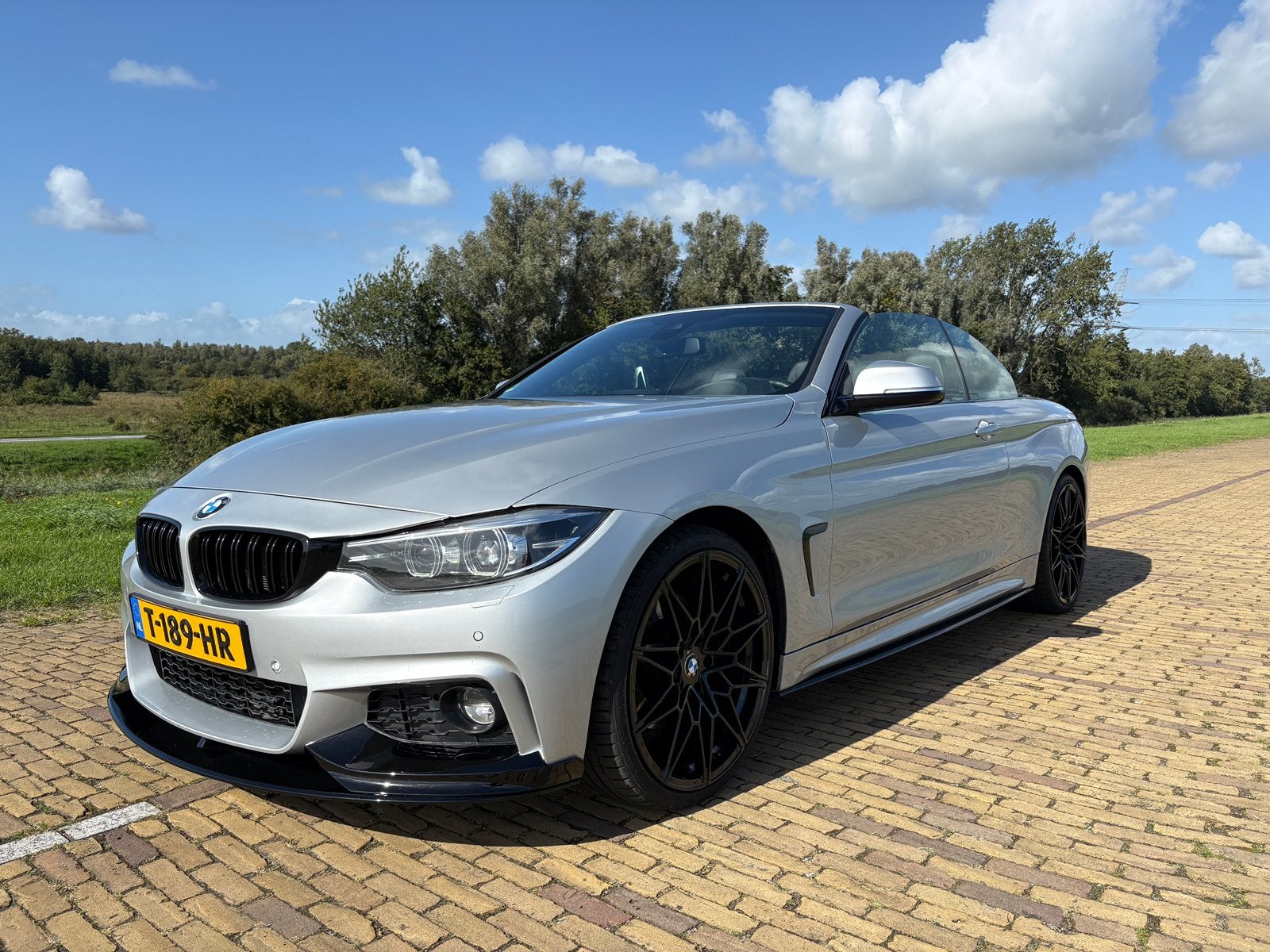 BMW 430i Cabrio M | 252 PK | Airscarf | HK | Camera | 19, Achterwielaandrijving, Zwart, Cabriolet, 4 stoelen