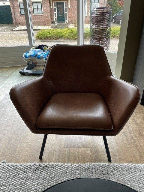 Bruine fauteuil dutchbone, Prijs voor set van 2 stoelen, Huis en Inrichting, Fauteuils, Ophalen, Gebruikt, 75 tot 100 cm, Industrieel