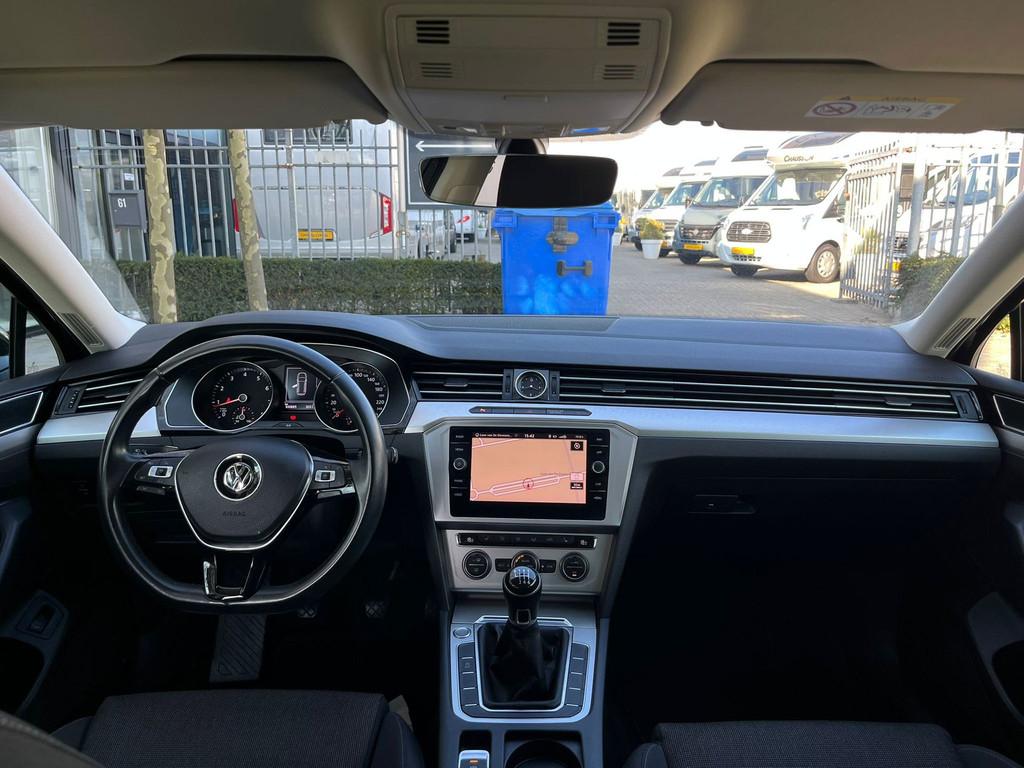 Volkswagen Passat 1.4 TSI ACT Highline 150PK! ADAPTIVE CRUIS, Stof, Gebruikt, 1287 kg, 4 cilinders