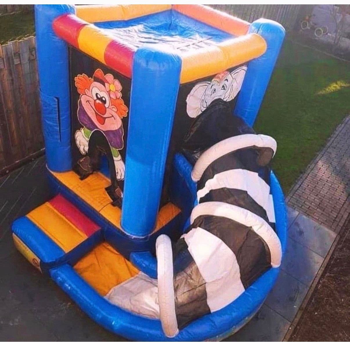 Springkussen te huur, Ophalen of Verzenden, Zo goed als nieuw