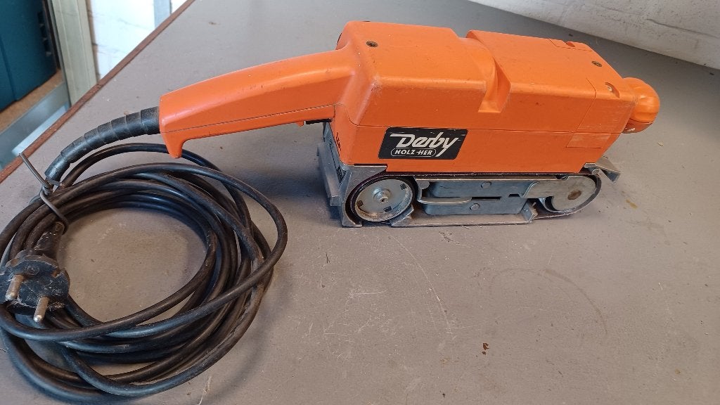 Bandschuurmachine Holz- Her   Derby, Ophalen of Verzenden, Gebruikt, 600 tot 1200 watt, Bandschuurmachine