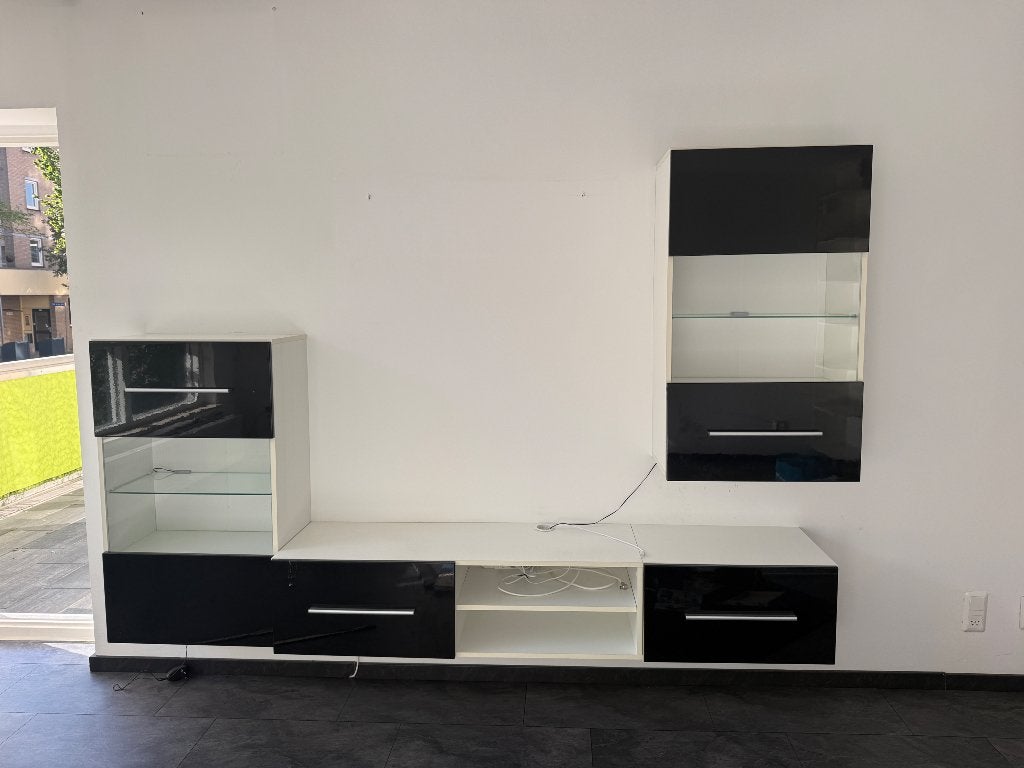 Tv kast, Ophalen, Zwart met wit, 100 tot 150 cm, Zo goed als nieuw