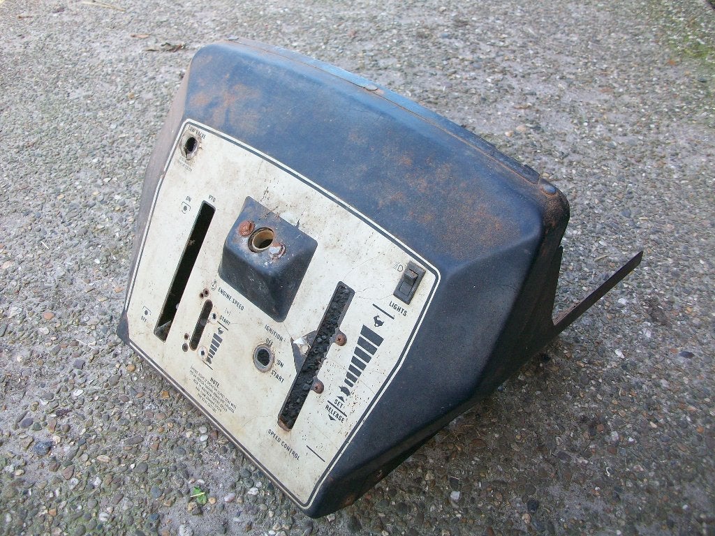 Dashboard Lawn Boy LT Ford YT Gilson, Ophalen of Verzenden, Gebruikt, 50 cm of meer