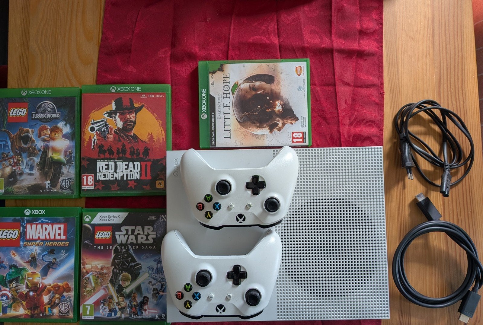 Xbox One S 500GB + 2 controllers, 5 games - compleet pakket, Spelcomputers en Games, Ophalen, Met 2 controllers, Xbox One S, 500 GB