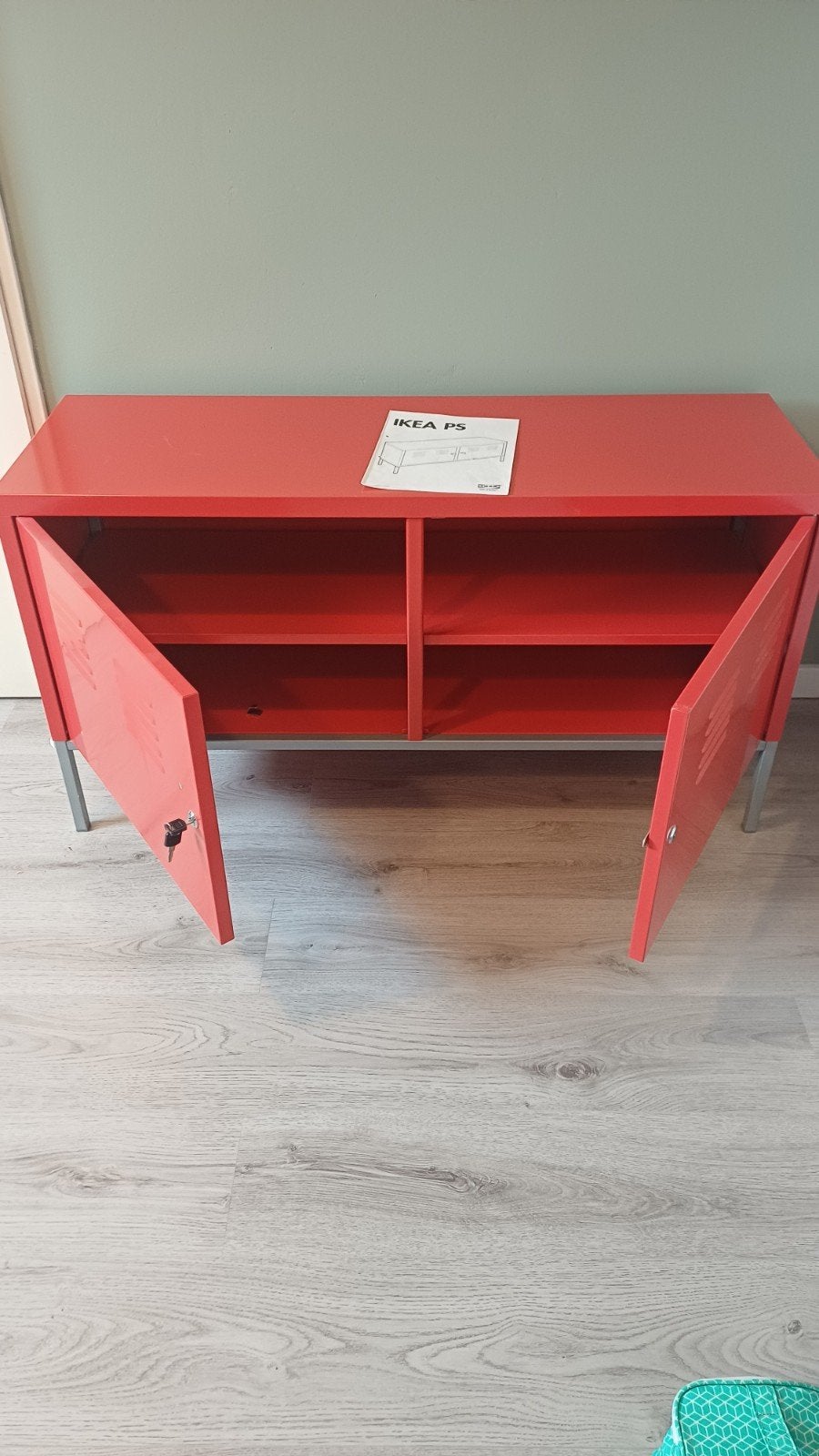 IKEA PS Kast Rood met sleutels, Ophalen, Gebruikt