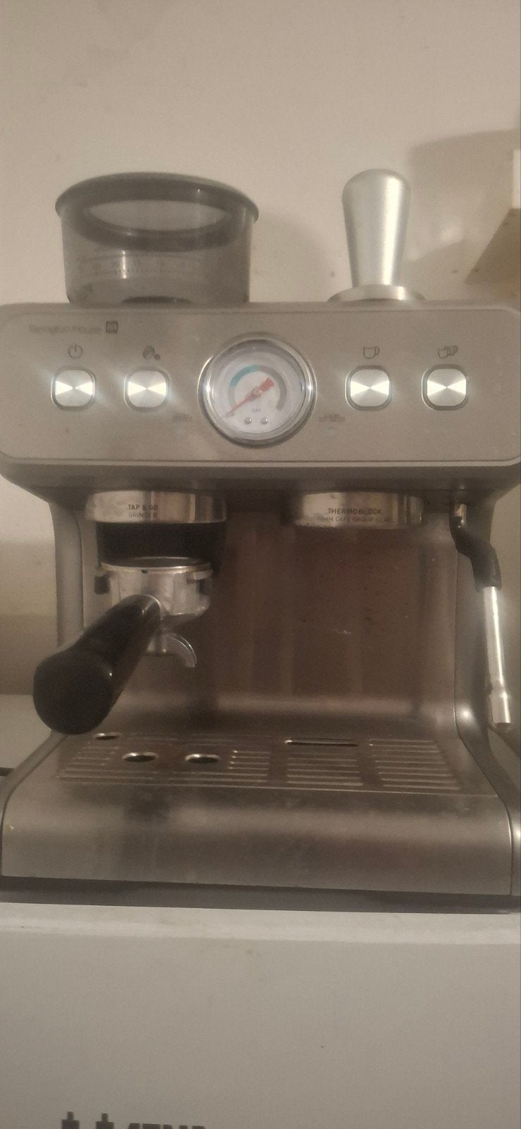 Espresso apparaat met stoompijpje en bonenmaler, Gebruikt, Espresso apparaat, Koffiebonen, 2 tot 4 kopjes