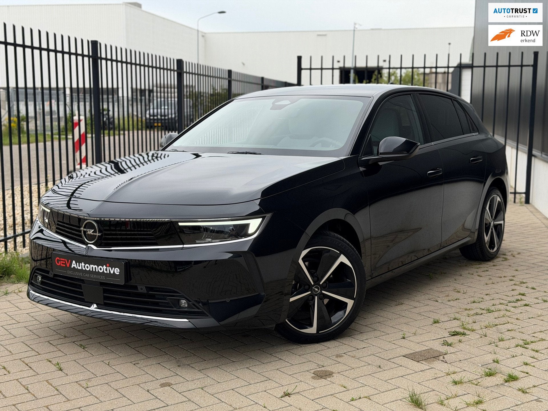 Opel Astra 1.2 Elegance Camera ACC Carplay LED 17 inch, Auto's, Opel, Gebruikt, 1199 cc, Zwart, Grijs