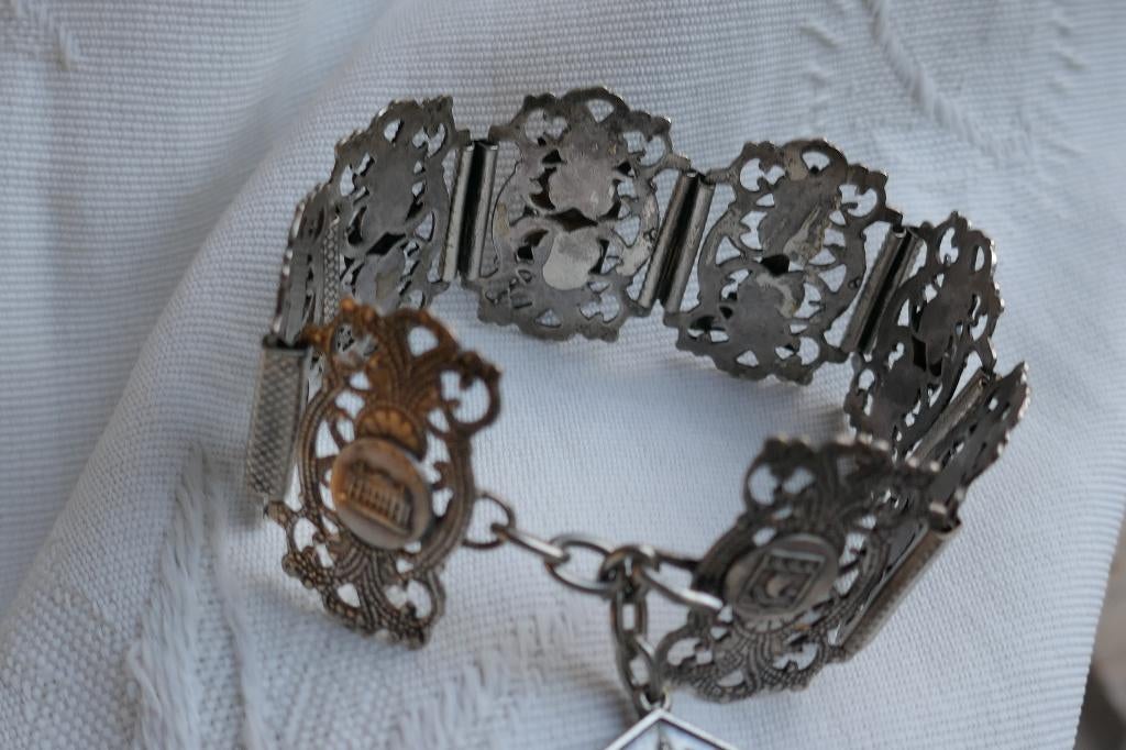 Armband uit Parijs  -- Vintage, Verzenden, Zo goed als nieuw, Zilver, Overige materialen