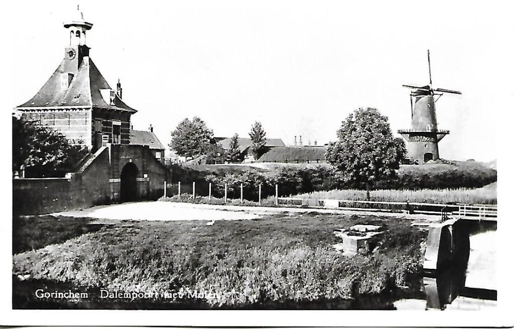 Gorinchem- -Dalempoort met Molen., Verzenden, 1960 tot 1980, Ongelopen, Zuid-Holland