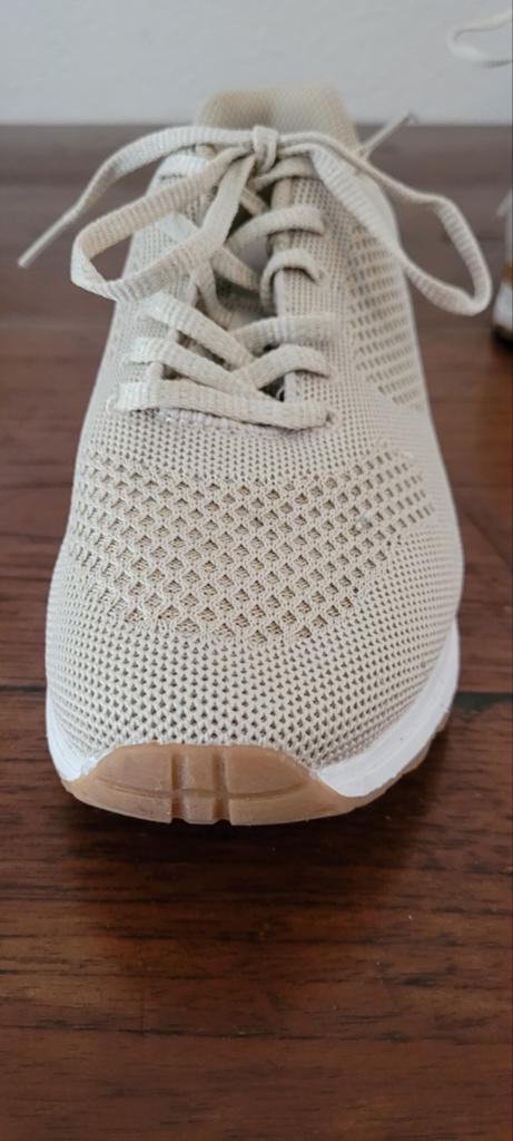 Hush puppies damessneaker  maat 39,beige., Kleding | Dames, Schoenen, Ophalen of Verzenden, Zo goed als nieuw, Beige, Sneakers of Gympen