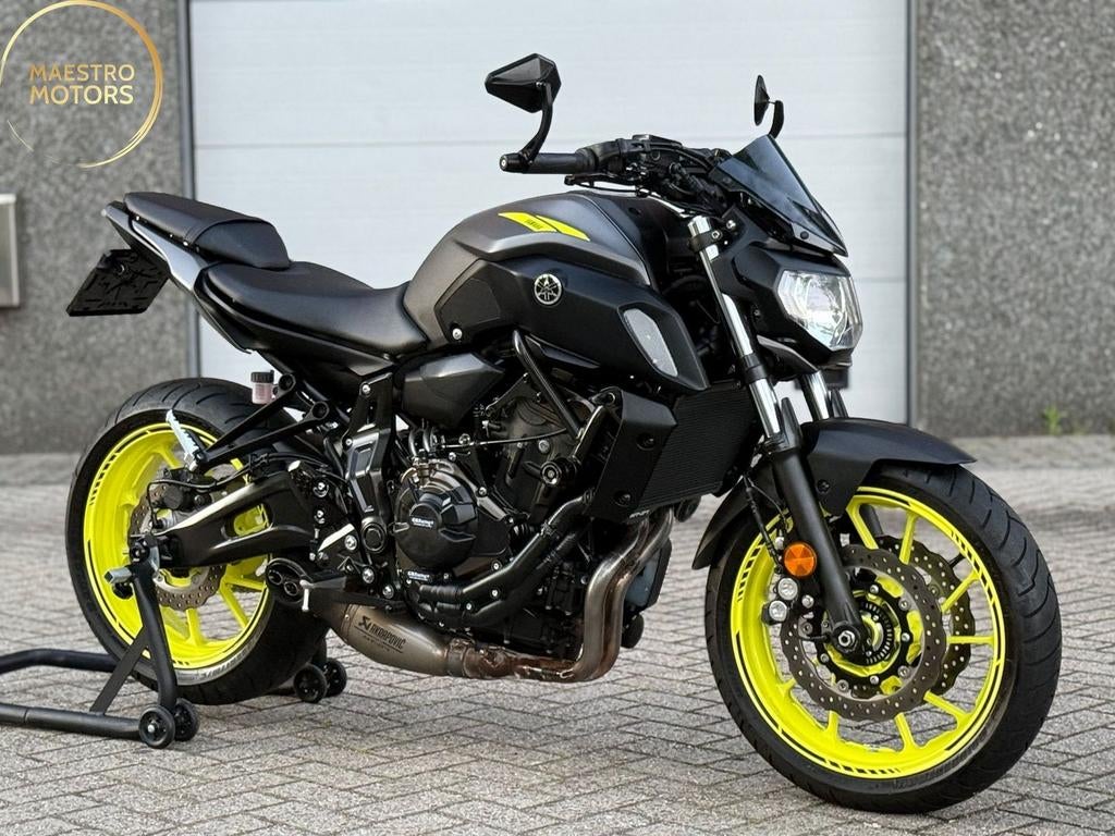 Yamaha MT07 Night Fluo Akrapovic Titanium BOMVOL 3.501km TOP, Motoren, Motoren | Yamaha, 2 cilinders, Motorrijbewijs A, Bedrijf