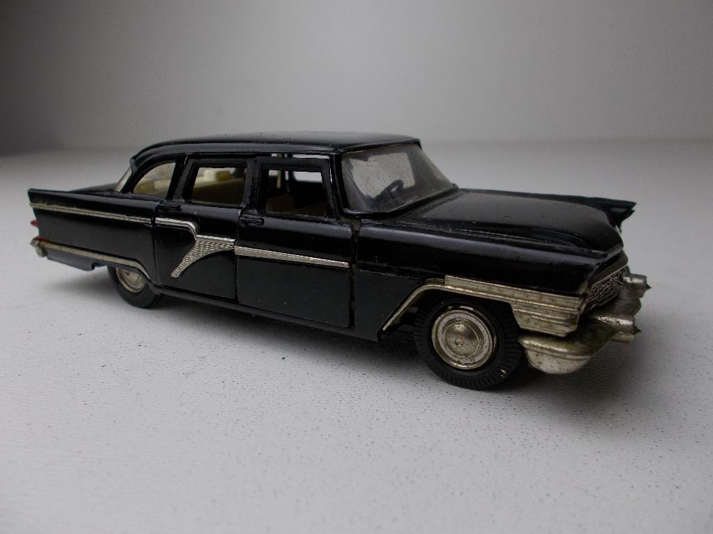 Vintage USSR (Sovjet Unie) PERSONENWAGEN I.g.st. Schaal 1:43, Ophalen of Verzenden, Zo goed als nieuw, Auto, Overige merken