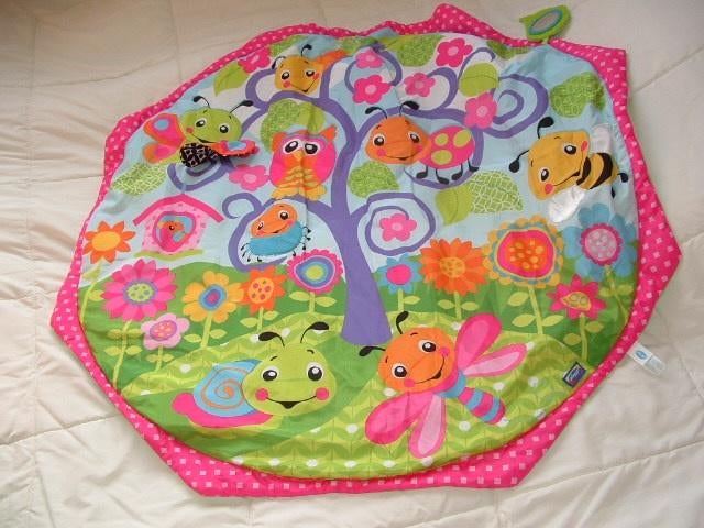 PLAYGRO SPEELKLEED ACHTHOEKIG GLADDE STOF BONT, Ophalen of Verzenden, Nieuw, Overige typen