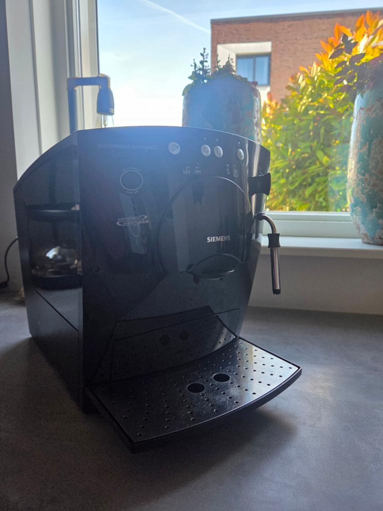 Siemens Surpresso Compact Espressoapparaat - Goede Staat, Witgoed en Apparatuur, Gebruikt, Espresso apparaat, Afneembaar waterreservoir