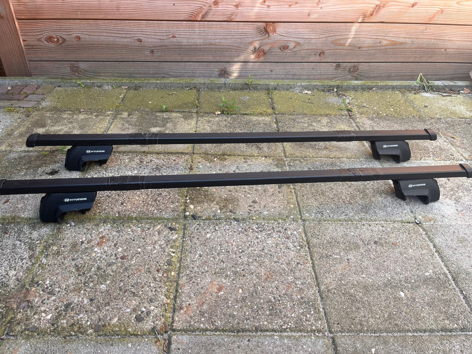 Dakdragers Hyundai, Ophalen
