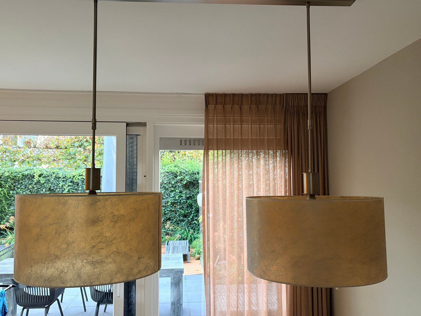 Set van 2 hanglampen met grote kappen lamp is 130cm, Ophalen, Zo goed als nieuw, Metaal, E27 (groot)