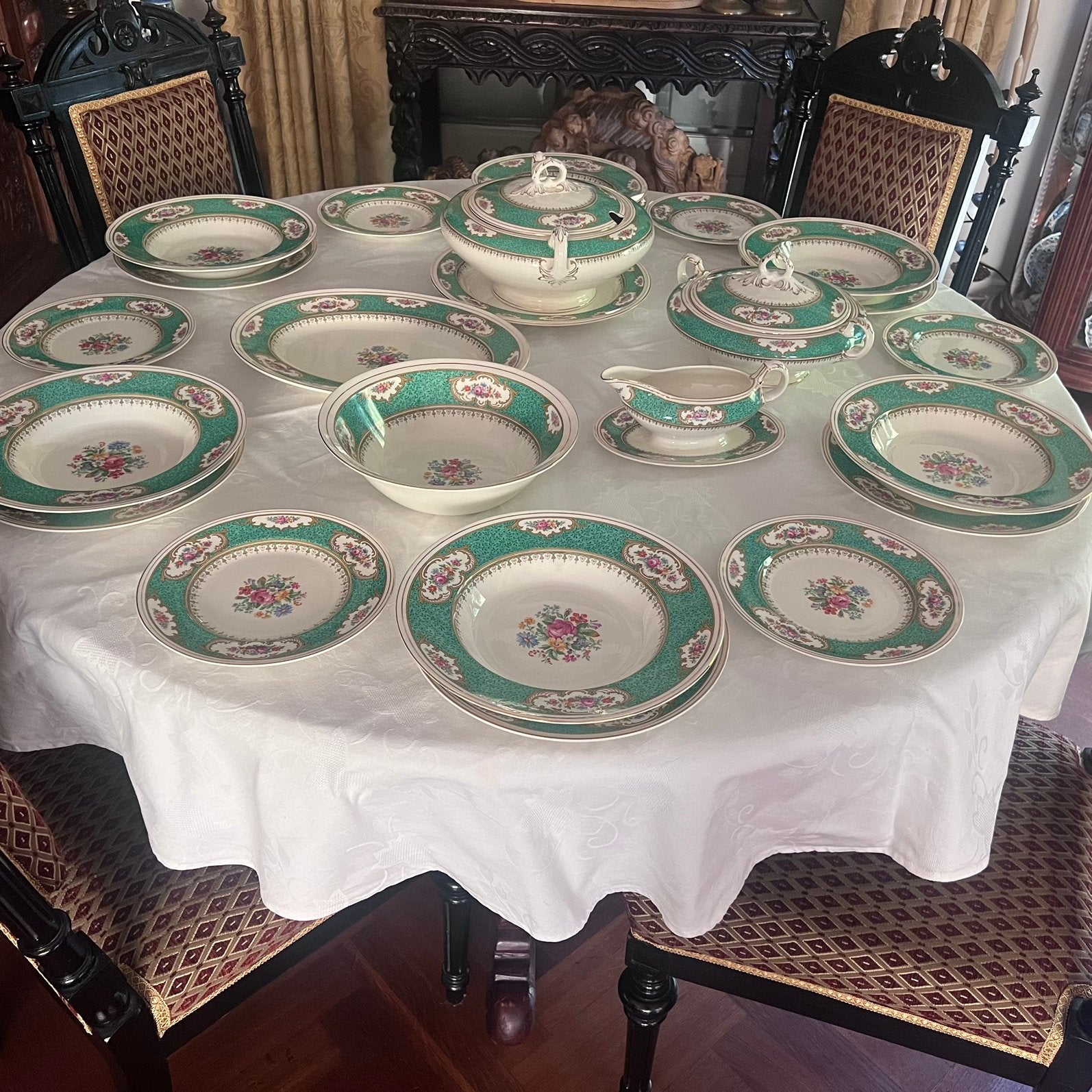 Majestic Empire England 12 pers 75 jaar oud eetservies, Antiek en Kunst, Ophalen
