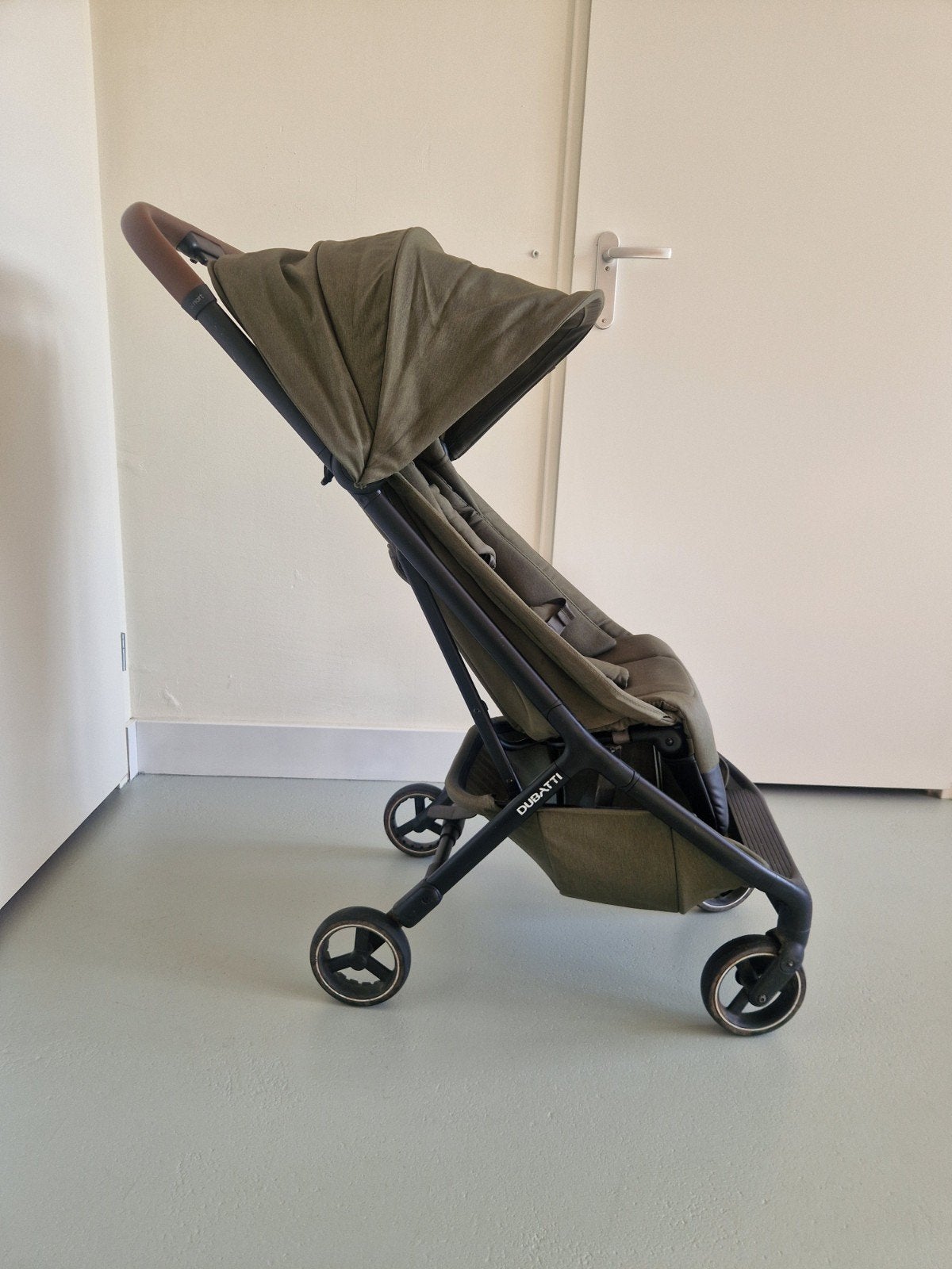 Dubatti Smart Buggy E2 - Groen/Bruin, Ophalen, Zo goed als nieuw, Overige merken, Verstelbare rugleuning