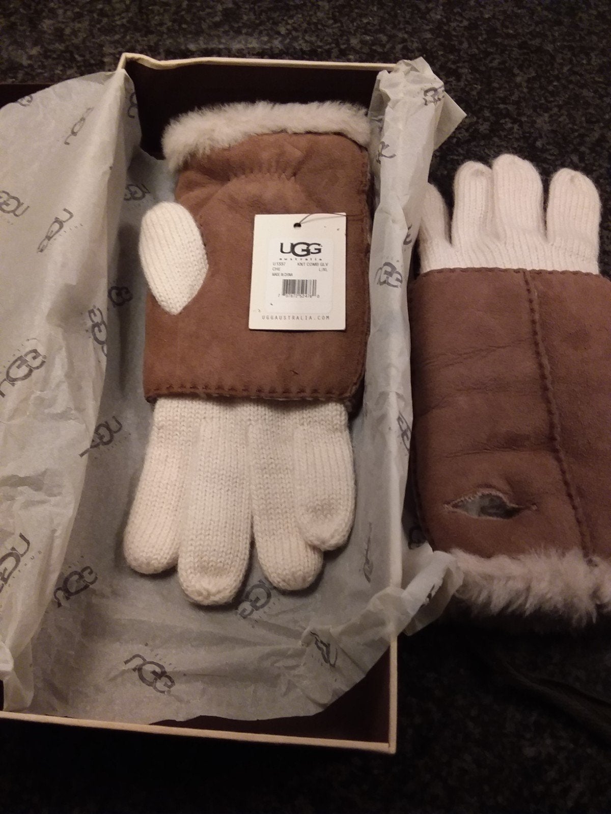 Ugg. Handschoenen. NIEUW, Ophalen of Verzenden, Nieuw, Maat 38/40 (M), Handschoenen