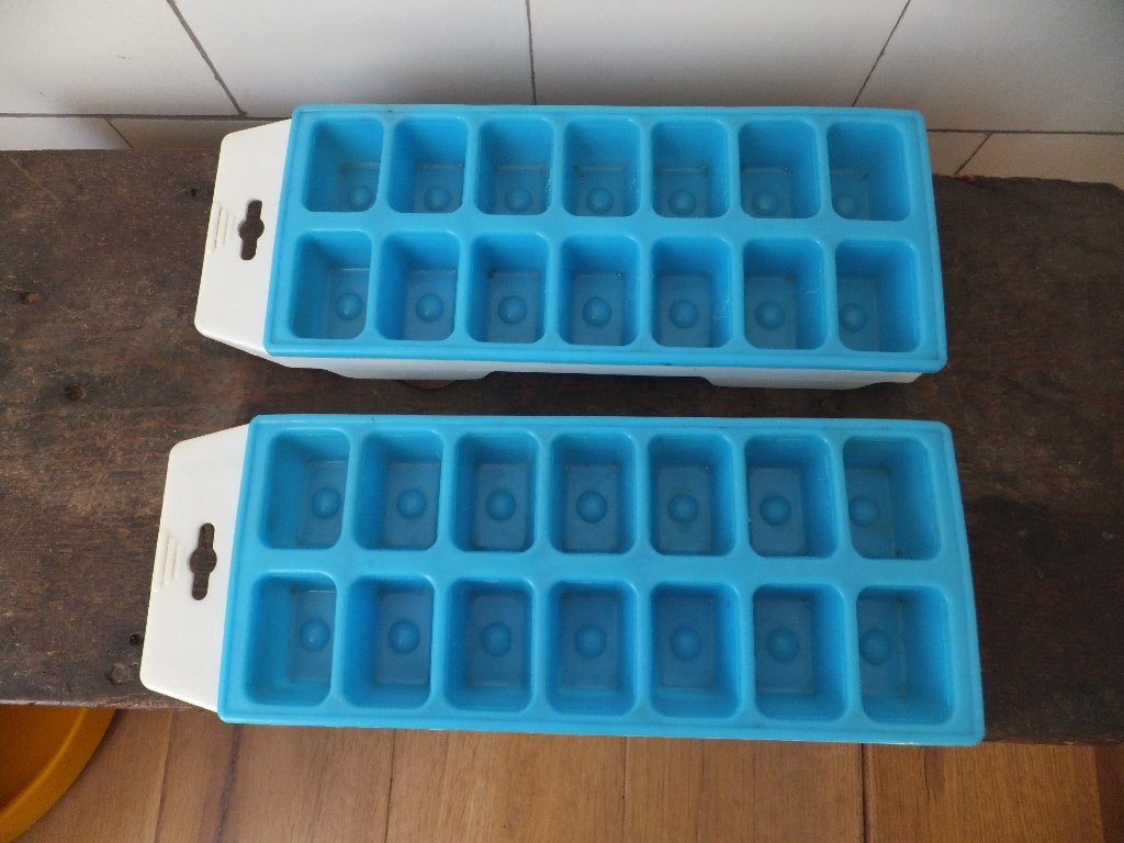 set ijsblokjesmakers, ijsbakjes in handige, stevige houder, Ophalen of Verzenden