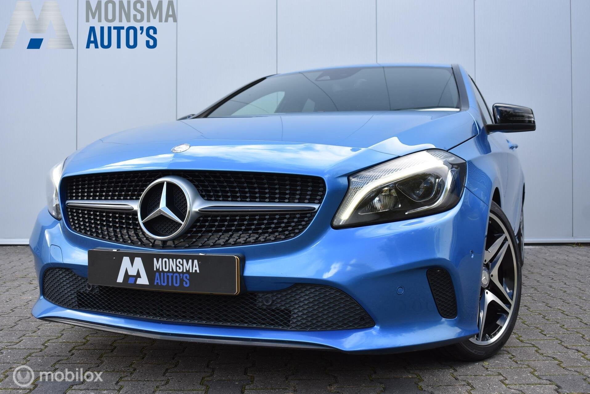 Mercedes A-klasse 180 d Ambition LED Sportstoelen Navi Cruis, Voorwielaandrijving, Gebruikt, 4 cilinders, Blauw
