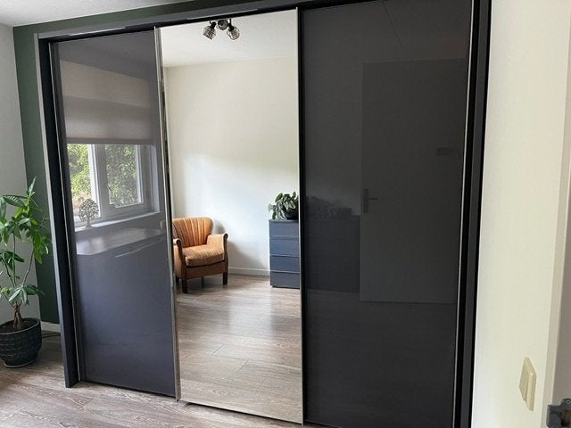 Kamerkast - zweefdeurkast, Huis en Inrichting, Kasten | Buffetkasten, 200 cm of meer, 200 cm of meer, 50 tot 75 cm, Ophalen