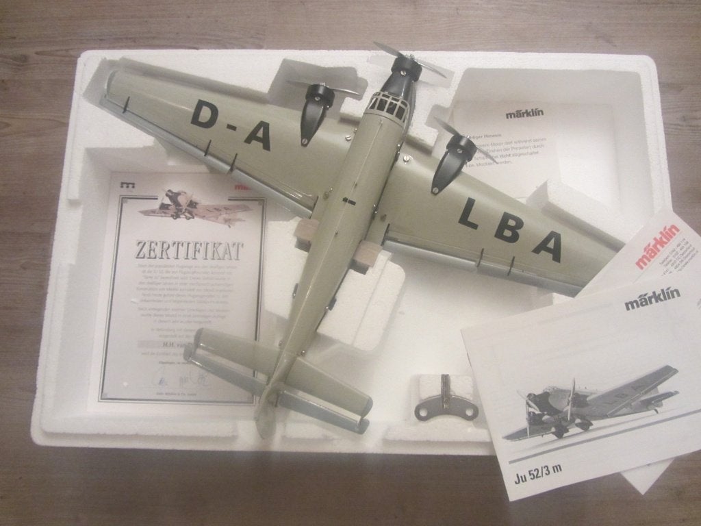 Coll. Item ! **WINKELNIEUW** Märklin 1980 Juncker Vliegtuig, Overige merken, 1:72 tot 1:144, Nieuw, Ophalen of Verzenden