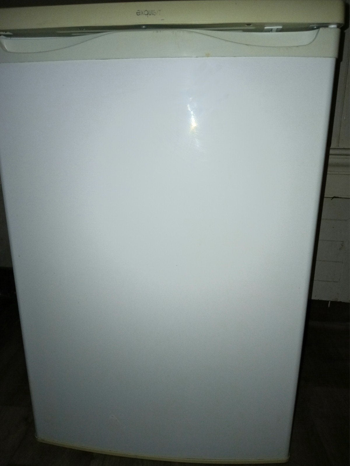 Exquisit koelkast, Gebruikt, 100 tot 150 liter, Energieklasse A of zuiniger, 45 tot 60 cm