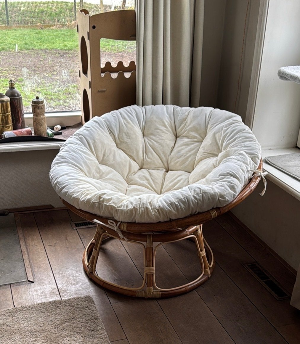 Comfortabele Papasan stoel met kussen, Huis en Inrichting, Stoelen, Ophalen, Gebruikt, Overige kleuren, Riet of Rotan