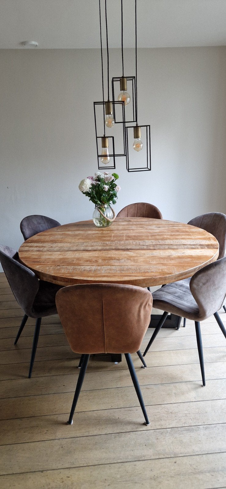 Ronde houten eettafel (150cm) met 6 stoelen in 3 kleuren, Ophalen, Gebruikt, Modern, Speels, 6 tot 8 stoelen
