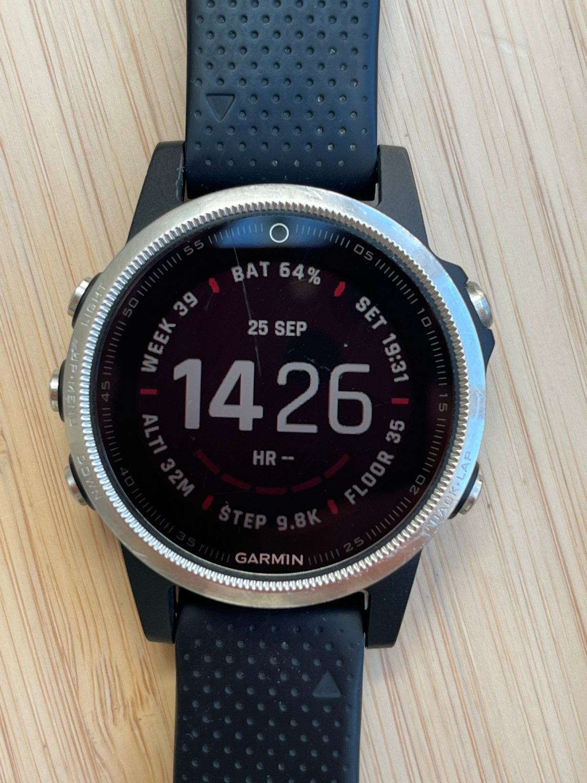 Garmin Fenix 5S 42mm Multisport GPS Smartwatch, Sieraden, Tassen en Uiterlijk, Zwart, Ophalen of Verzenden, Waterdicht, Afstand