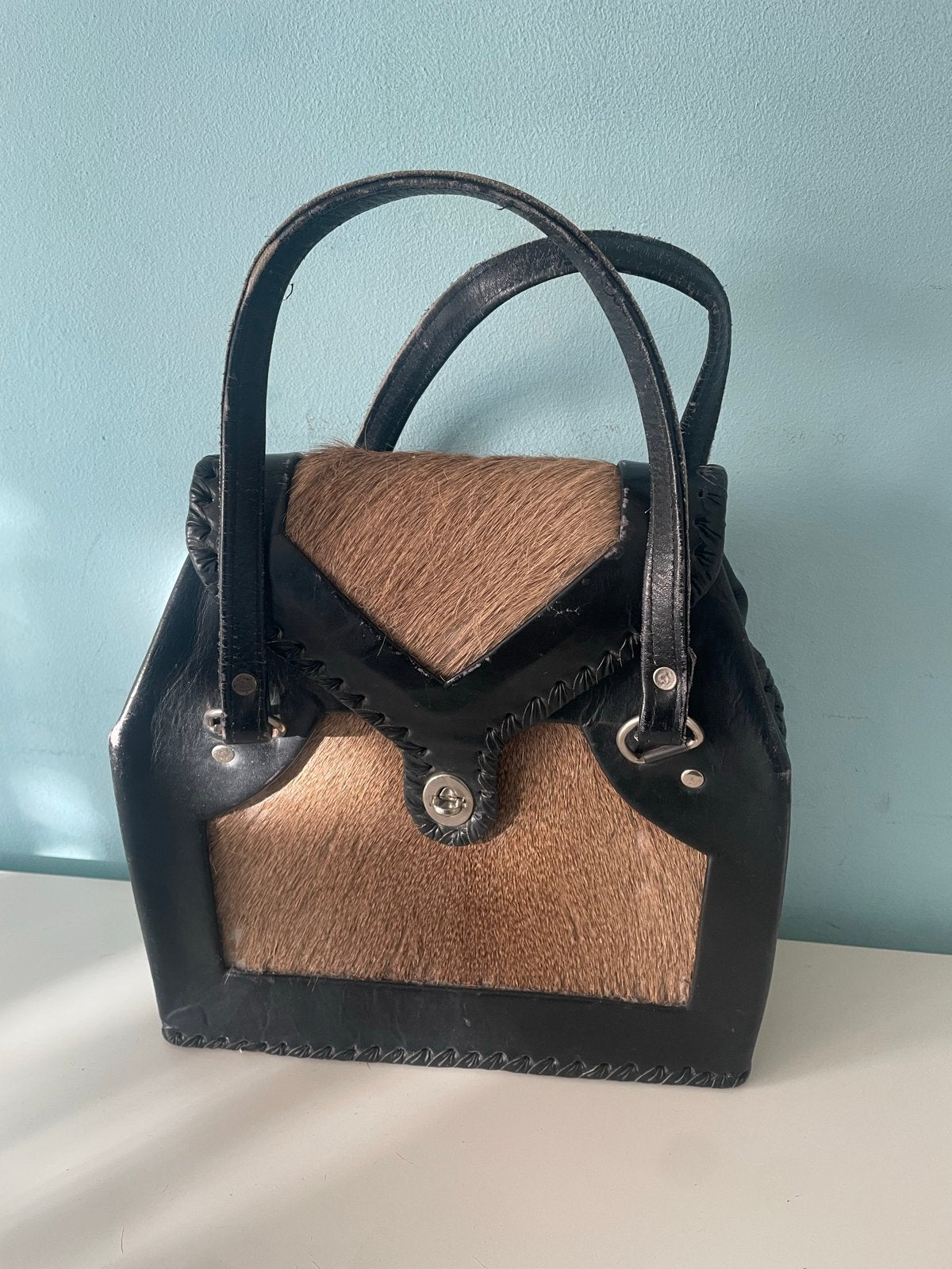 Vintage Handtas Leer en Bont - Uniek Design, Sieraden, Tassen en Uiterlijk, Tassen | Damestassen, Ophalen of Verzenden, Gebruikt