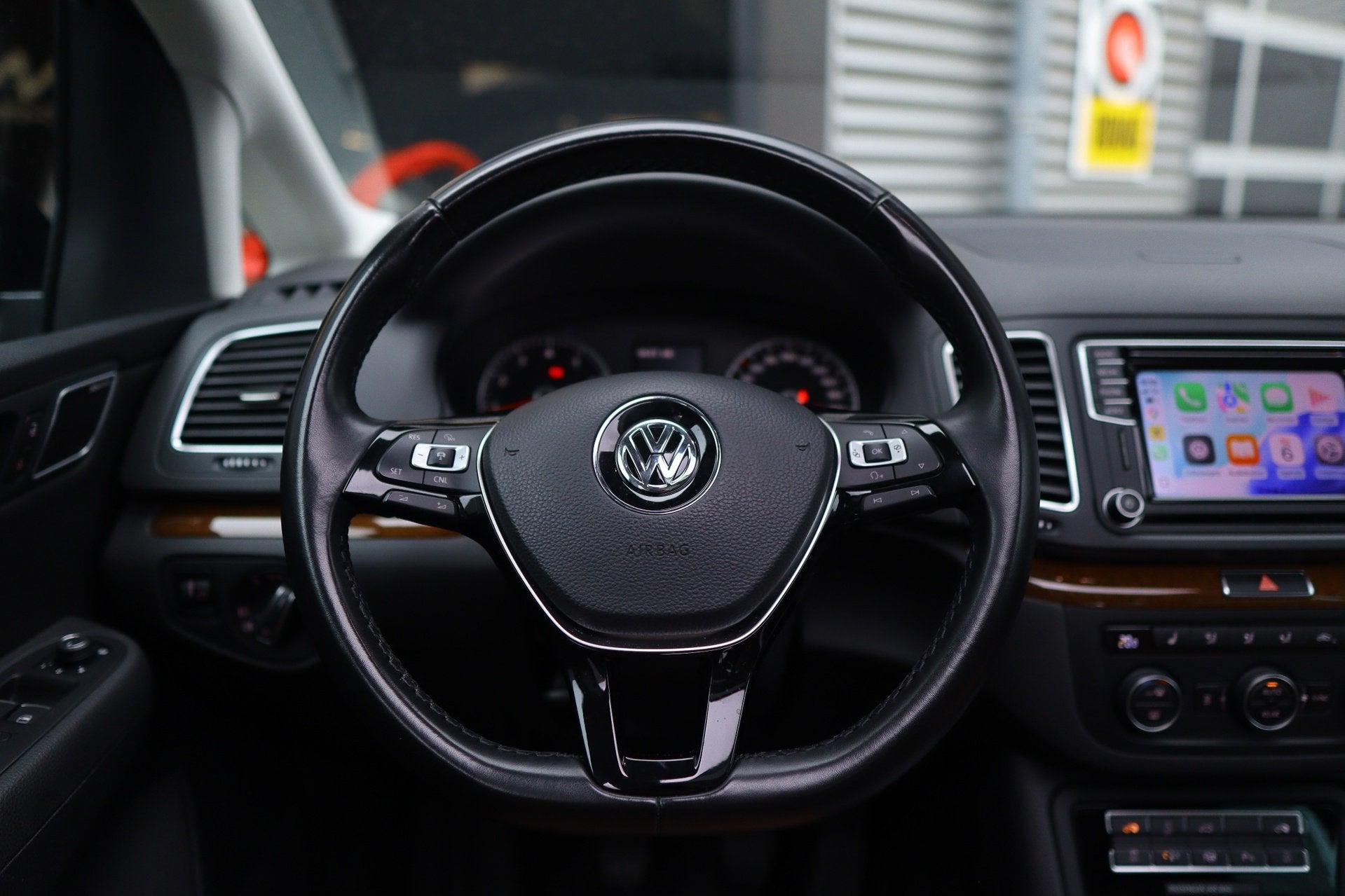 Foto 23 van Volkswagen SHARAN 1.4 TSI Exclusive Series 7 zits Full optio