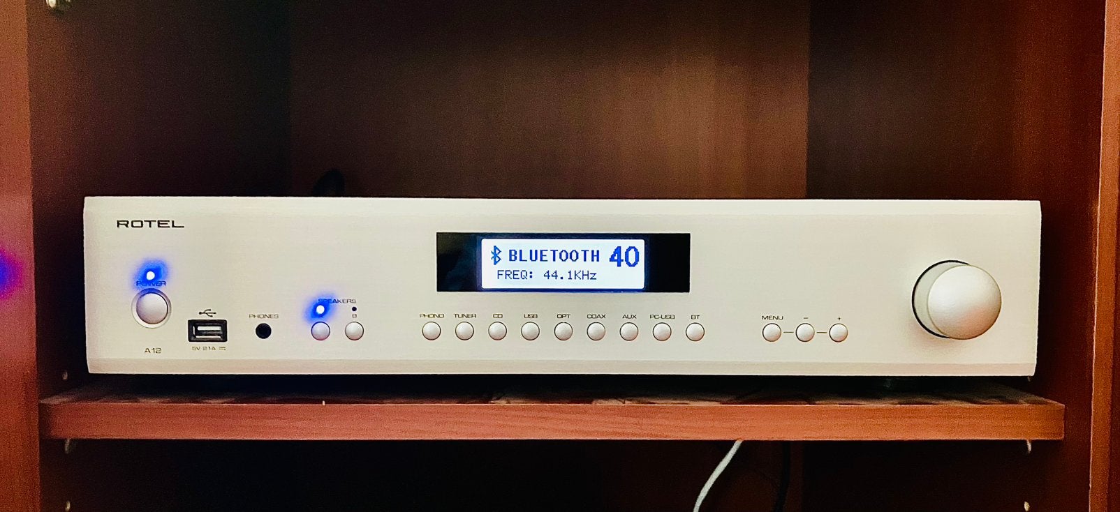 Rotel A12 met B&W DM310 en Lindemann Limetree bridge, Gebruikt, 60 tot 120 watt, Stereo, Ophalen
