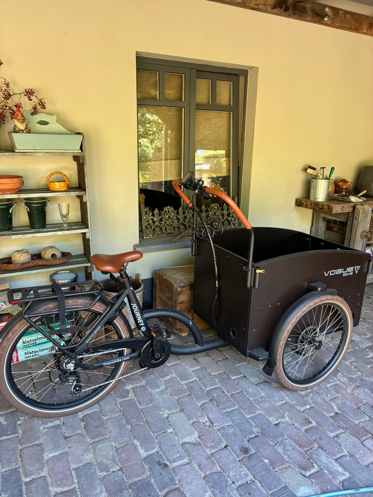 Elektrische bakfiets, Fietsen en Brommers, Fietsen | Bakfietsen, 4 kinderen of meer, Huif, Zo goed als nieuw, Ophalen
