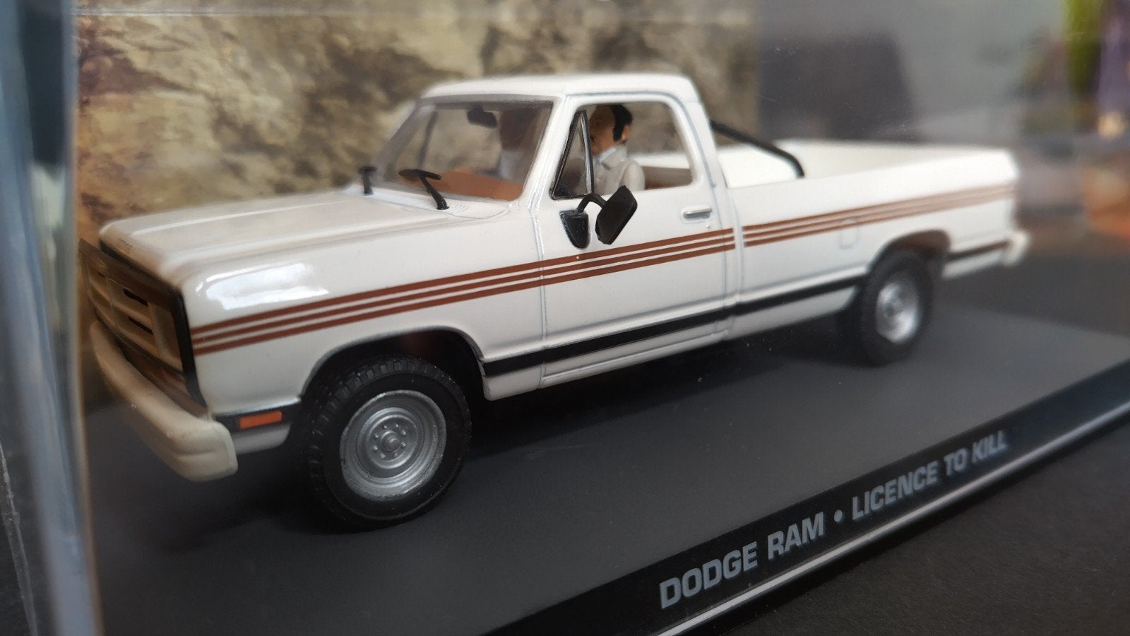 Dodge Ram 1:43 James Bond 007 license to kill Pol, Auto, Verzenden, Nieuw, M