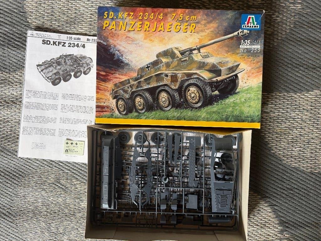 Italeri SD.KFZ 234/4 7,5 cm Panzerjaeger schaalmodel, Tank, Italeri, 1:32 tot 1:50, Ophalen of Verzenden