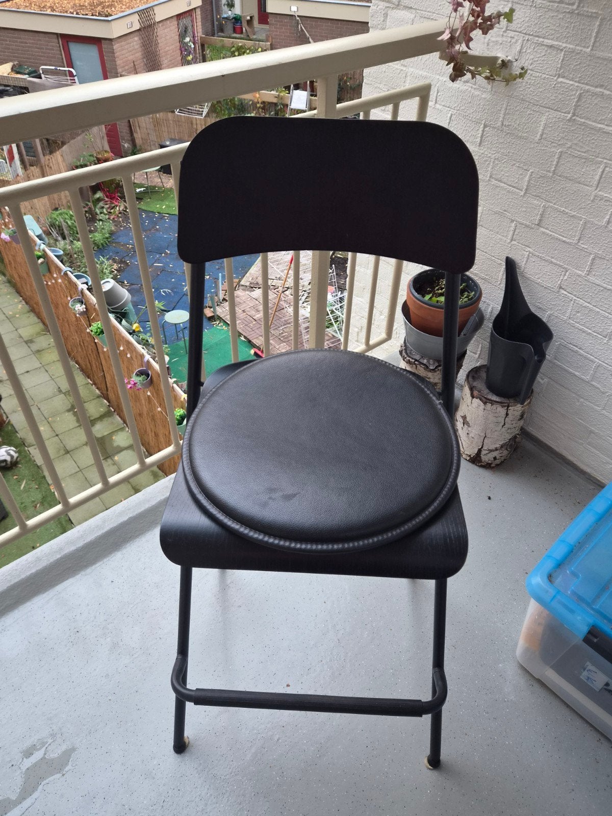 Ikea barkruk met kussen - Zo goed als nieuw, Huis en Inrichting, Ophalen, Met voetsteun, Zo goed als nieuw, 1 kruk