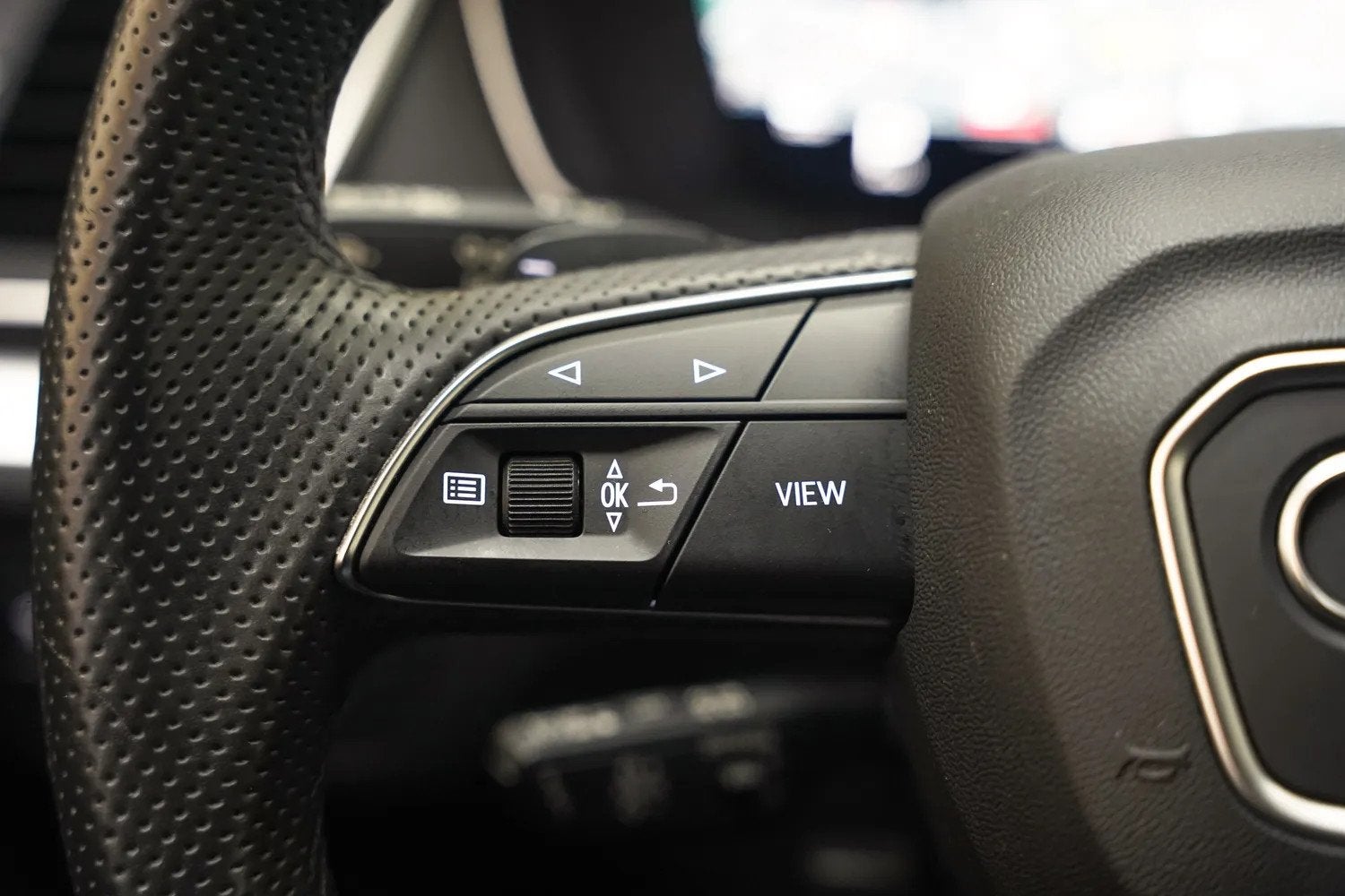 Foto 15 van Audi Q5 40 TFSI quattro S line Black [ Virtual Plus Stoelver