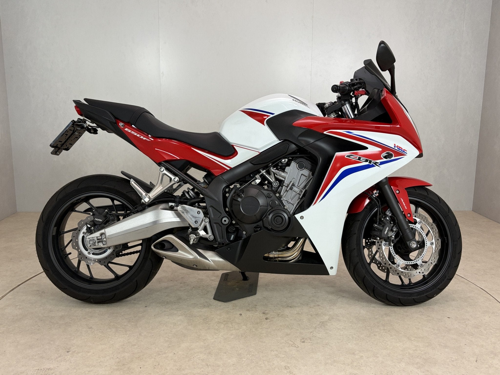 Honda CBR 650F ABS (bj 2014), Cco@honda-eu.com, Stroombaan 4
1181 VX  Amstelveen, Honda Motor Europe Ltd, Sport