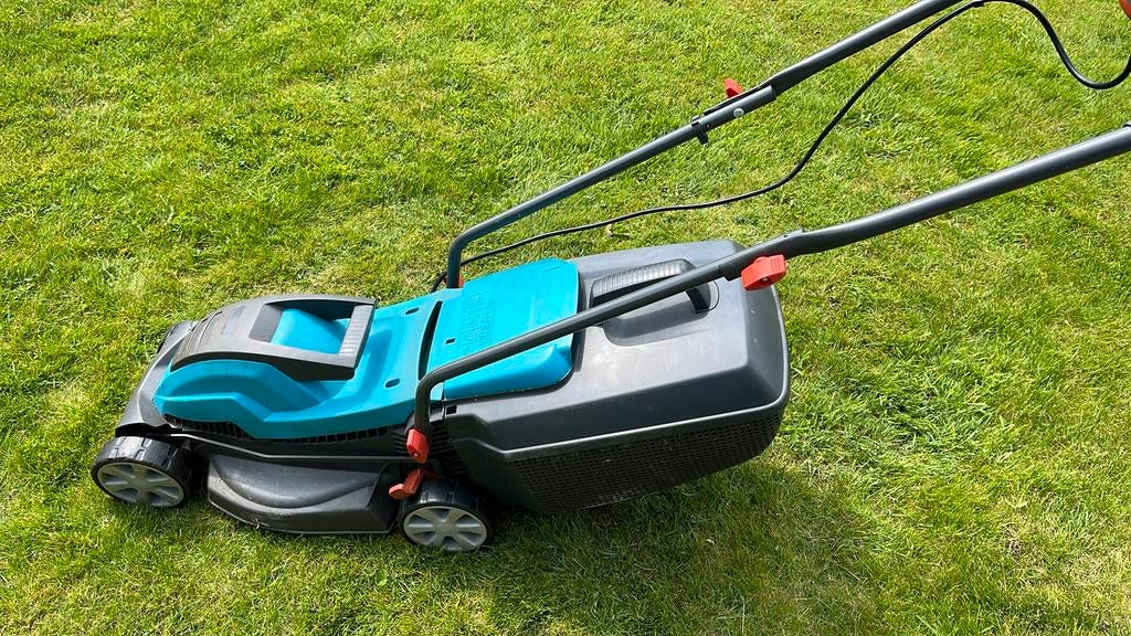 Gardena grasmaaier 32E, Tuin en Terras, Grasmaaiers, Ophalen, Cirkelmaaier, Gebruikt, Elektrische grasmaaier