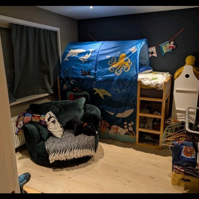 Kura kinderbed met bedtent, Ophalen, Zo goed als nieuw, Halfhoogslaper