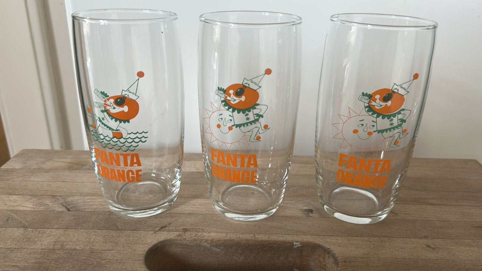 Drie fantaglazen, Huis en Inrichting, Keuken | Servies, Ophalen of Verzenden, Glas, Overige stijlen