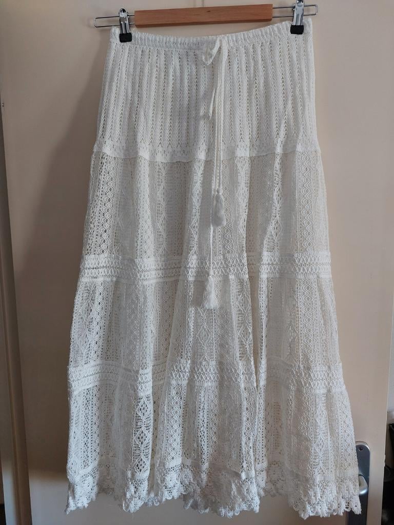Witte kanten rok met onderrok, Kleding | Dames, Rokken, Zo goed als nieuw, Maat 38/40 (M), Wit, Onder de knie, Ophalen of Verzenden