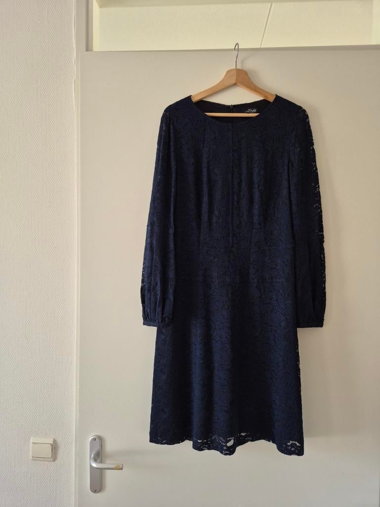 Donkerblauwe kanten jurk van LaDress, maat XL, Blauw, Maat 42/44 (L), Ophalen of Verzenden, Zo goed als nieuw